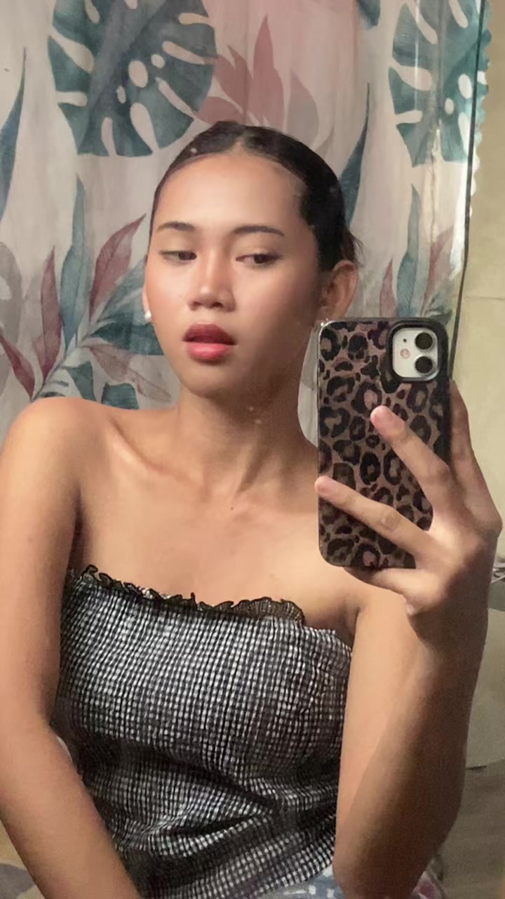 @kylie.forniaaa on ig