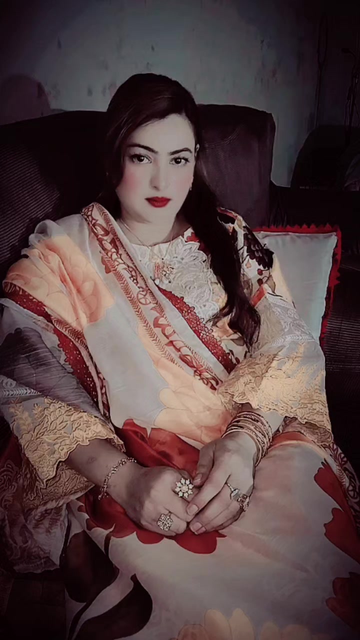 @♥️Kiran Khan♥️🫰