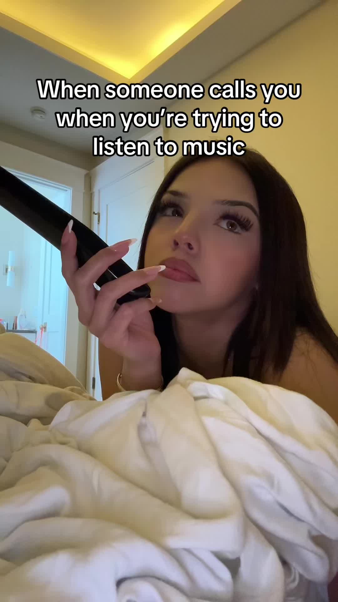 @𝐊𝐀𝐋𝐋𝐄𝐇𝐈𝐀