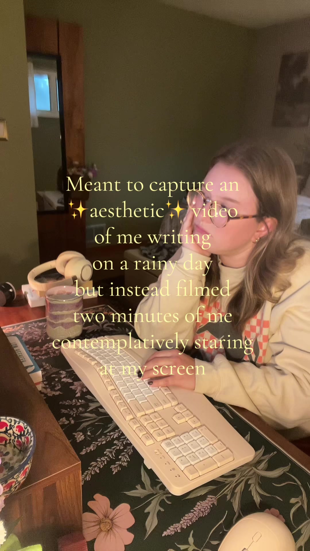 @Courtney Collier 📚 Writer