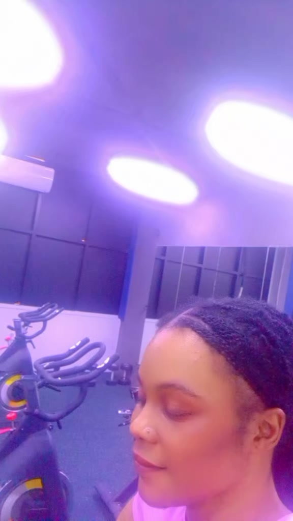 @happy gal 256
