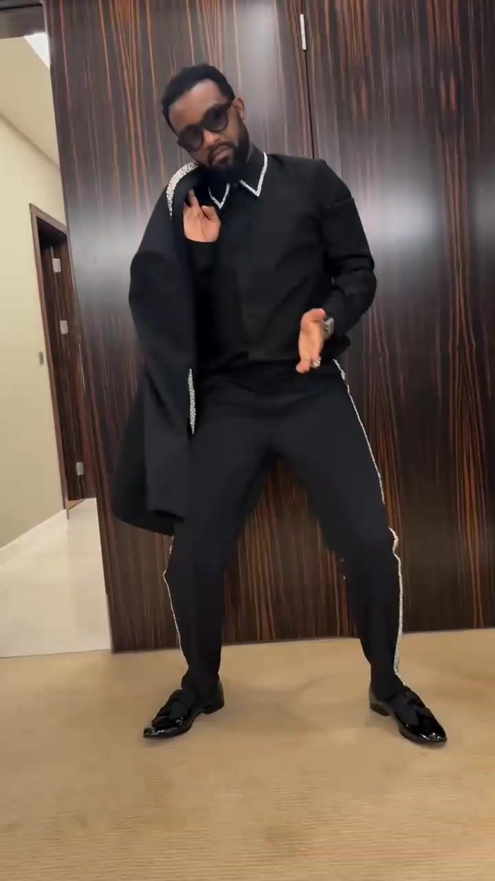 @FallyIpupa