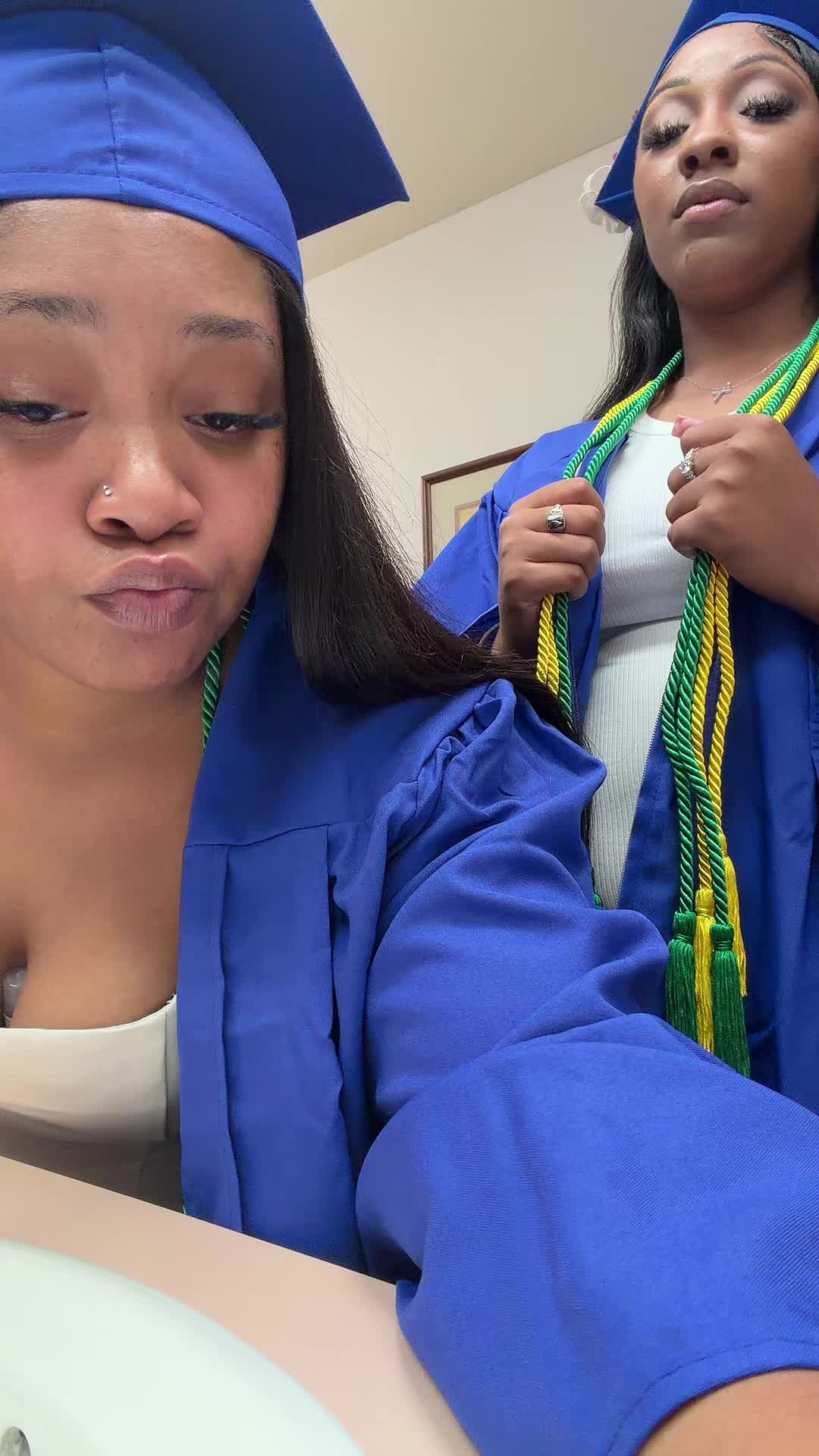 @💋
