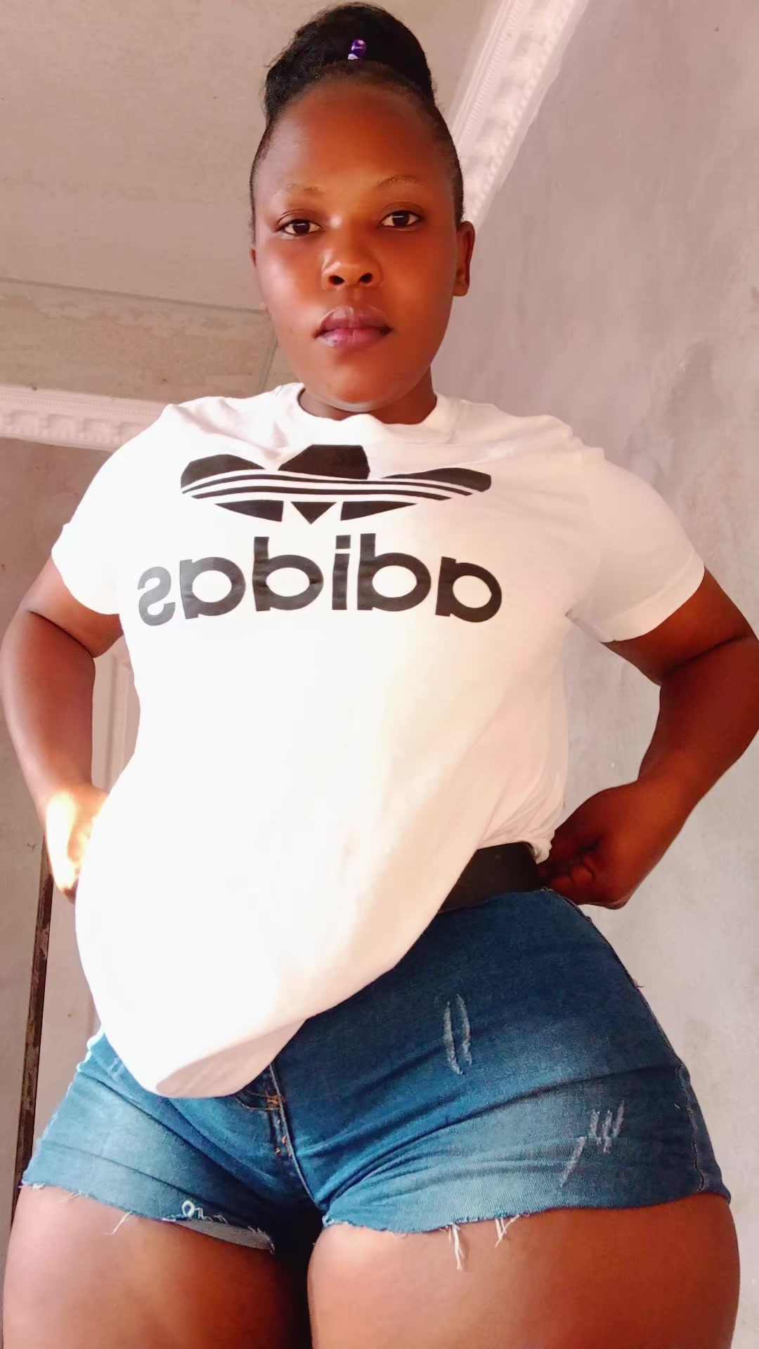 @Nikiwe.