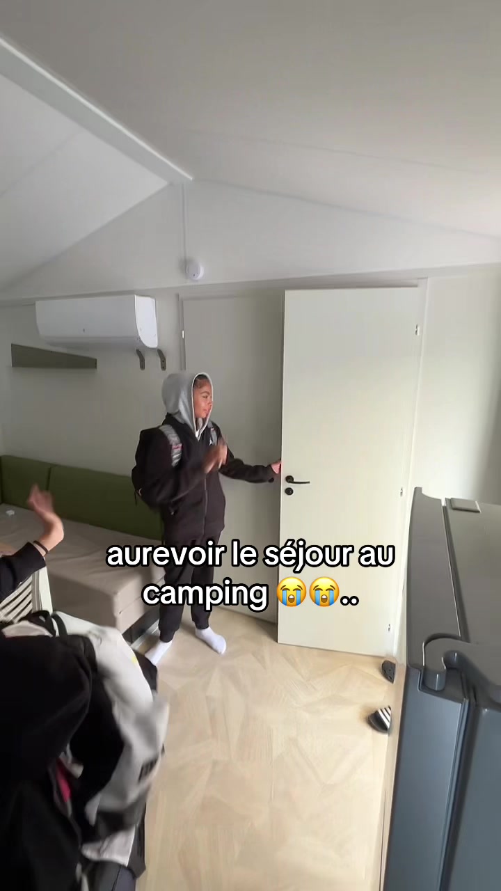 @๐๐๐๐.