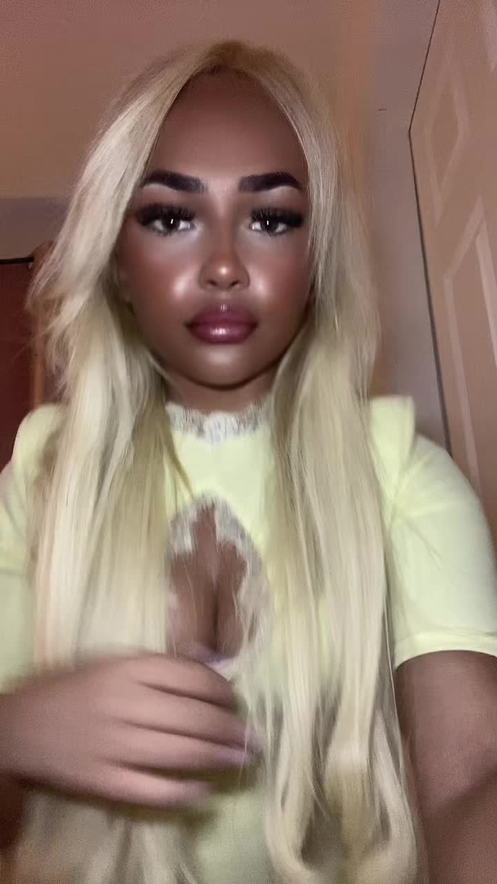@bella
