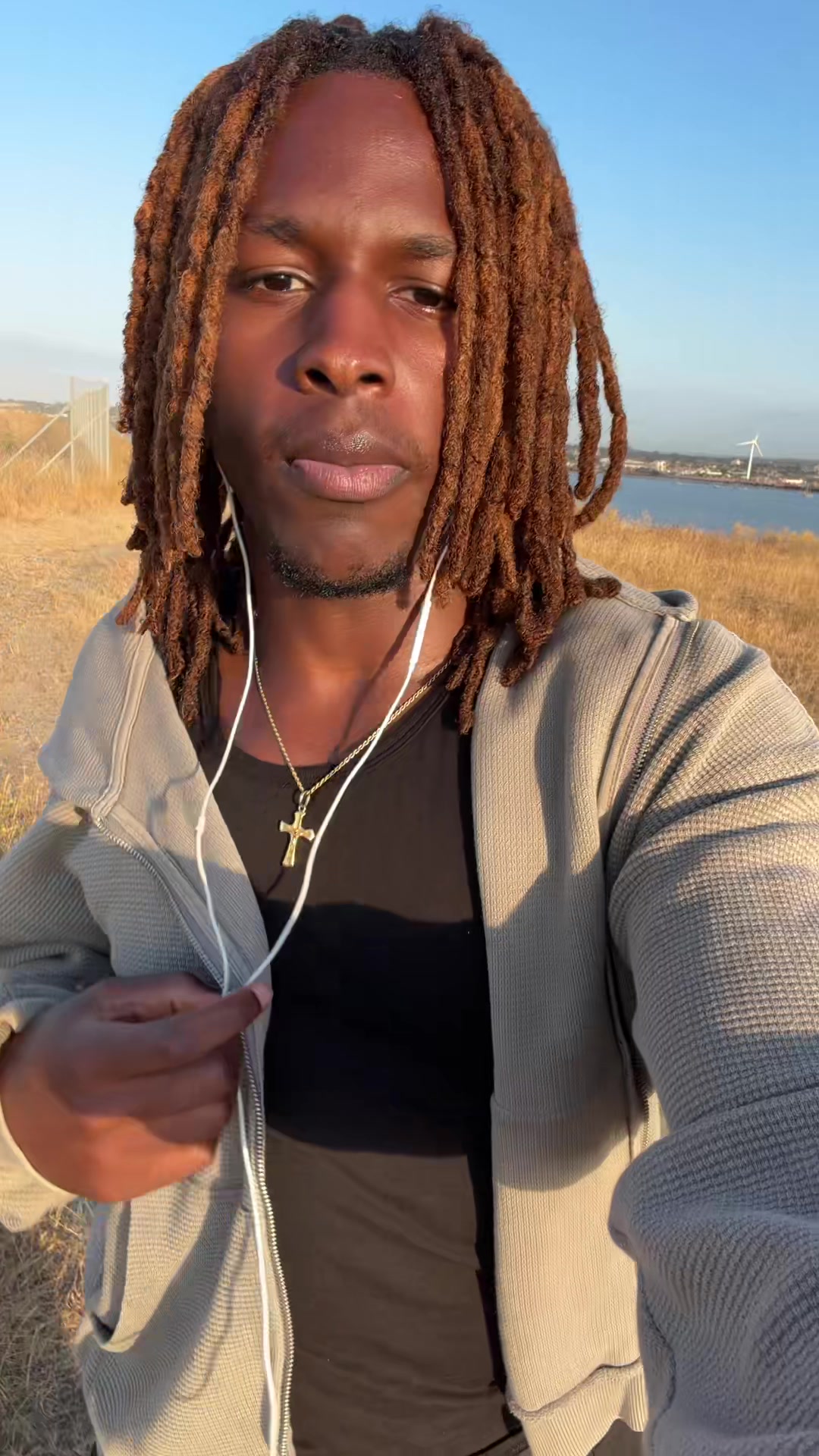 @DIVINE🕴🏾