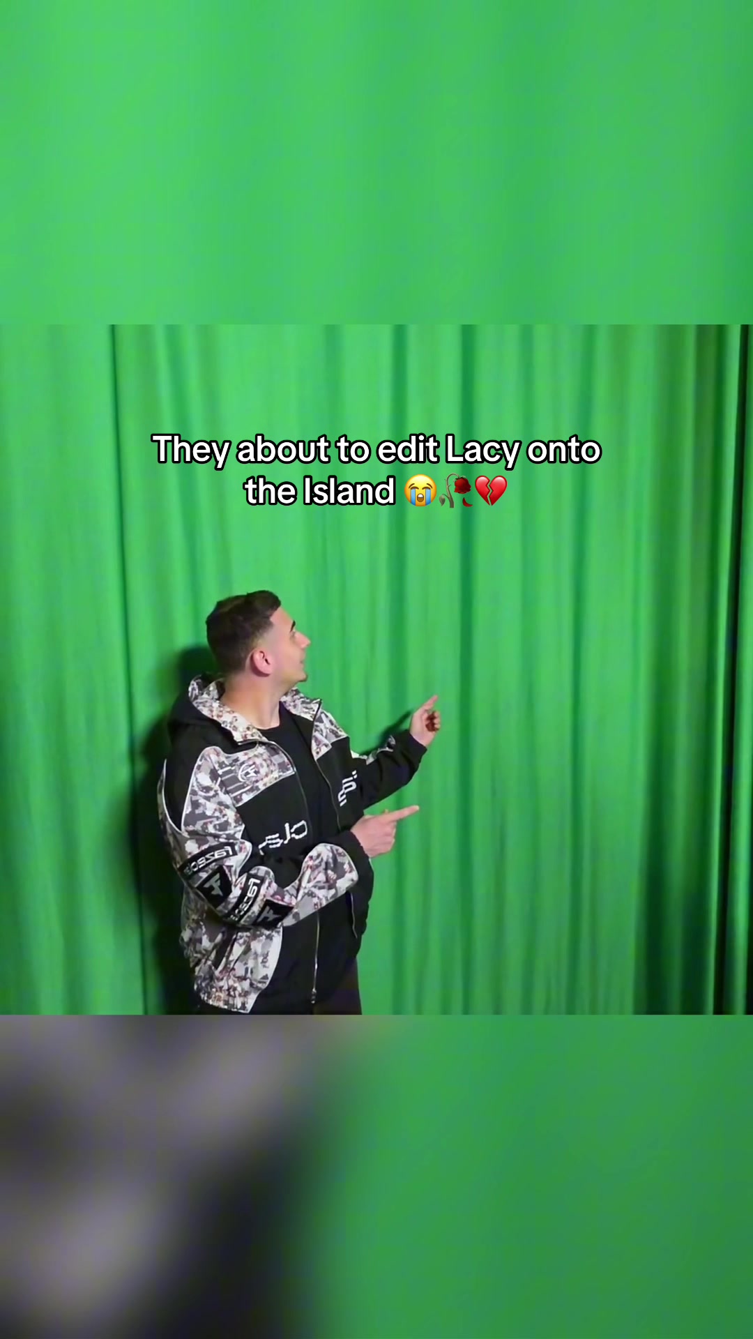 @Sneaky Clipz