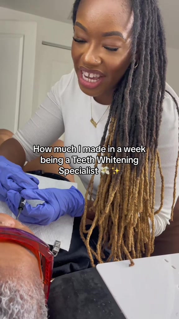 @Diandra | Teeth Whitening Tech
