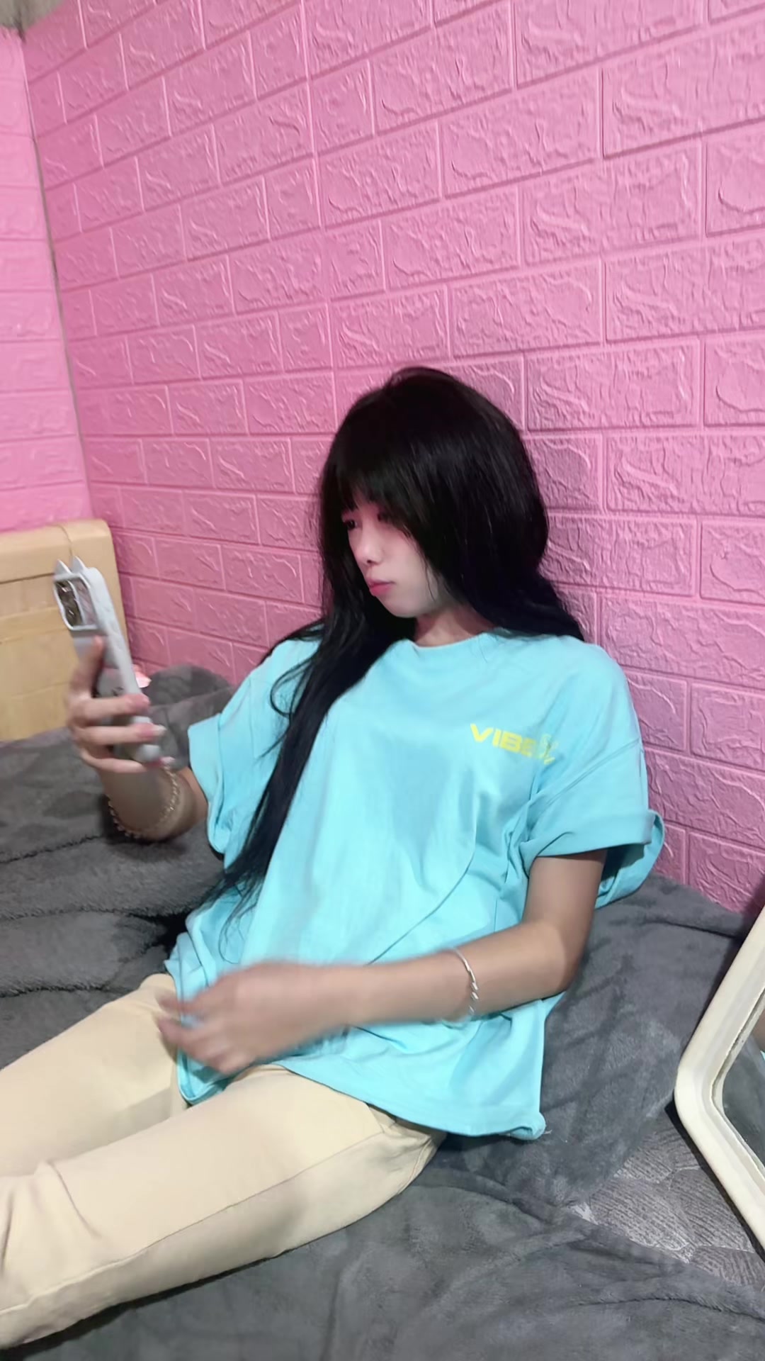 @Thuỷ Tây