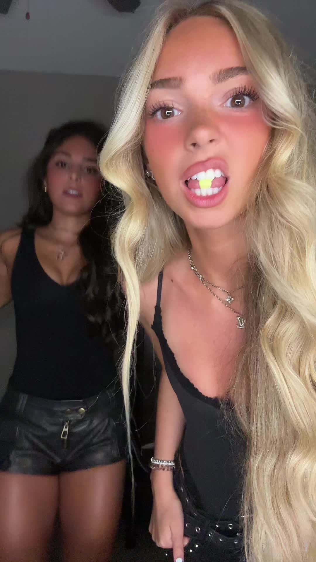 @ella