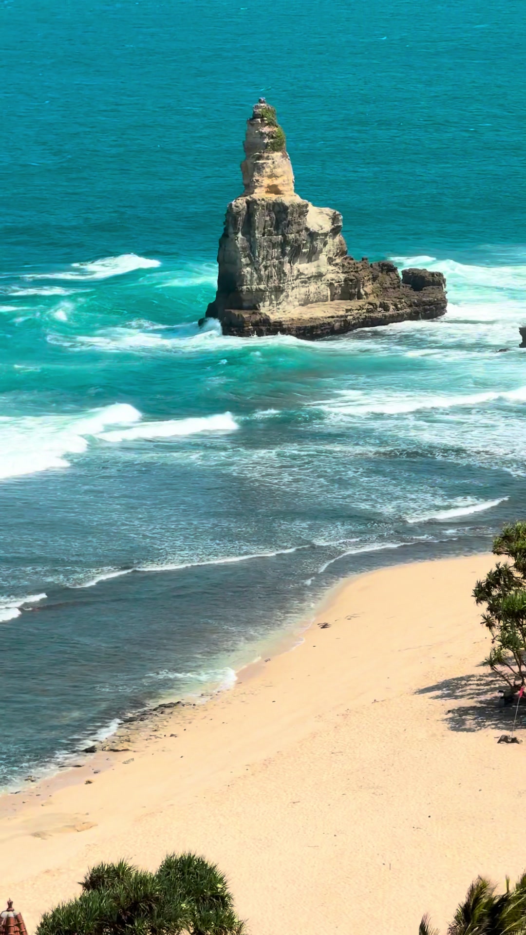 @PANTAI BUYUTAN PACITAN