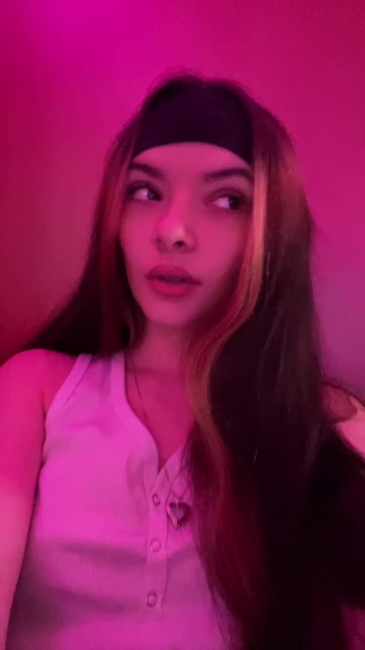 @MacieMai🦕