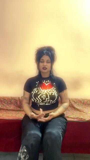 @anushkaswrld