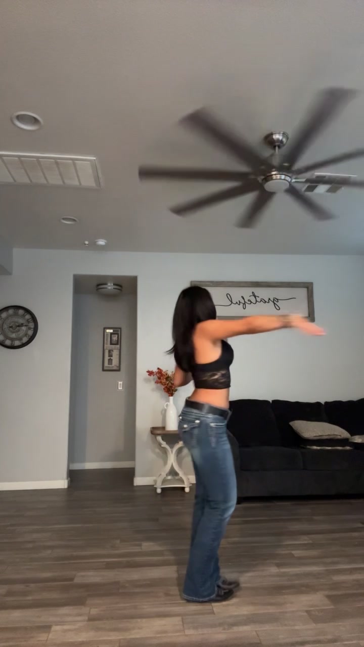 @bella lucio