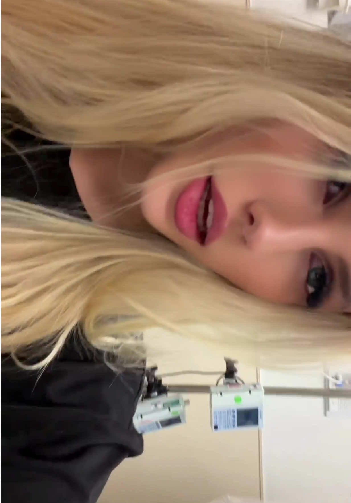 @itsvladameronenn