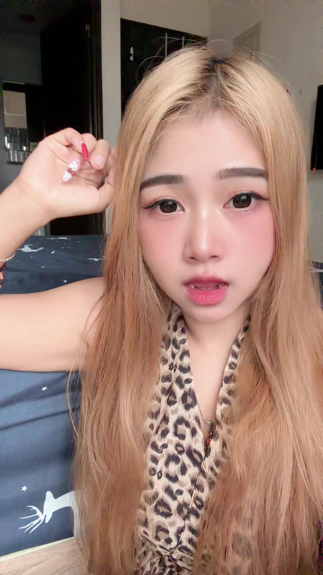 @小花⚘️🌹