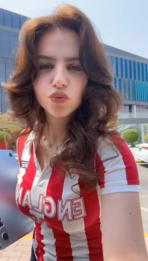 @ستوريات لانا ولين