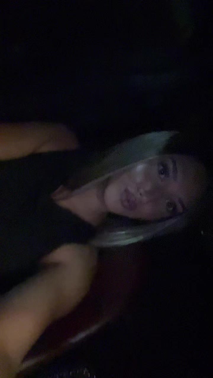 @𝓔