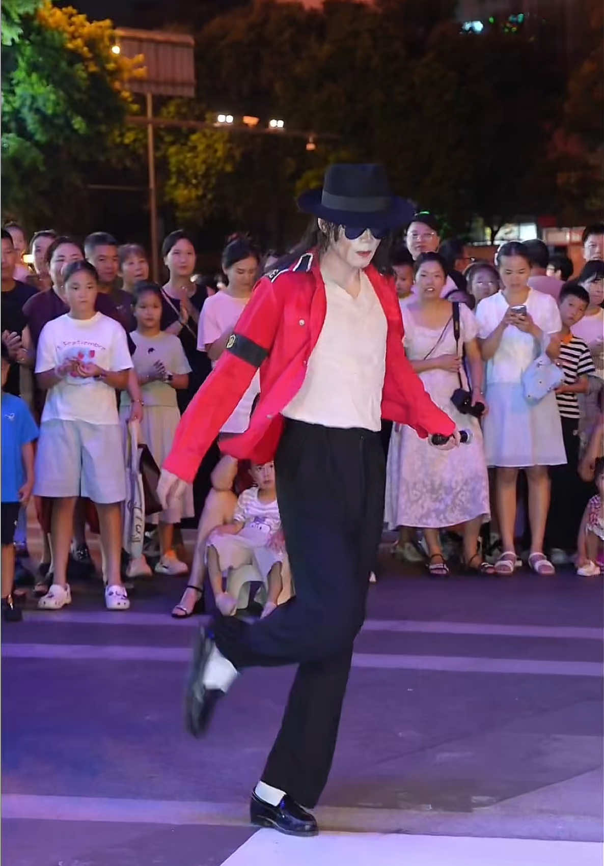 @MichaelJacksonCJ