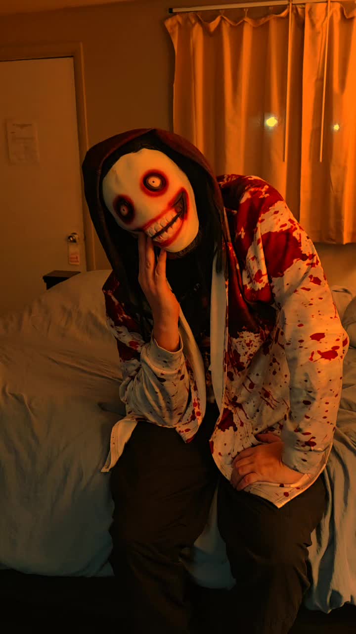 @Horrorqueen87