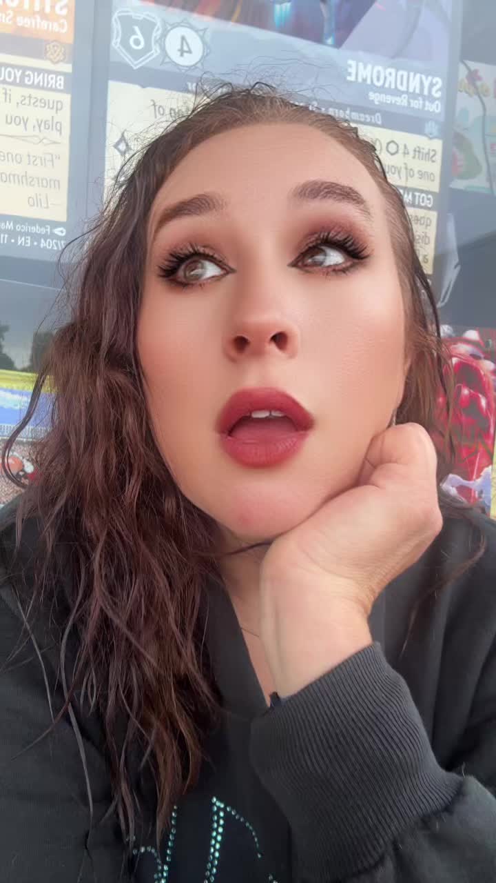 @_Angela_Lynn