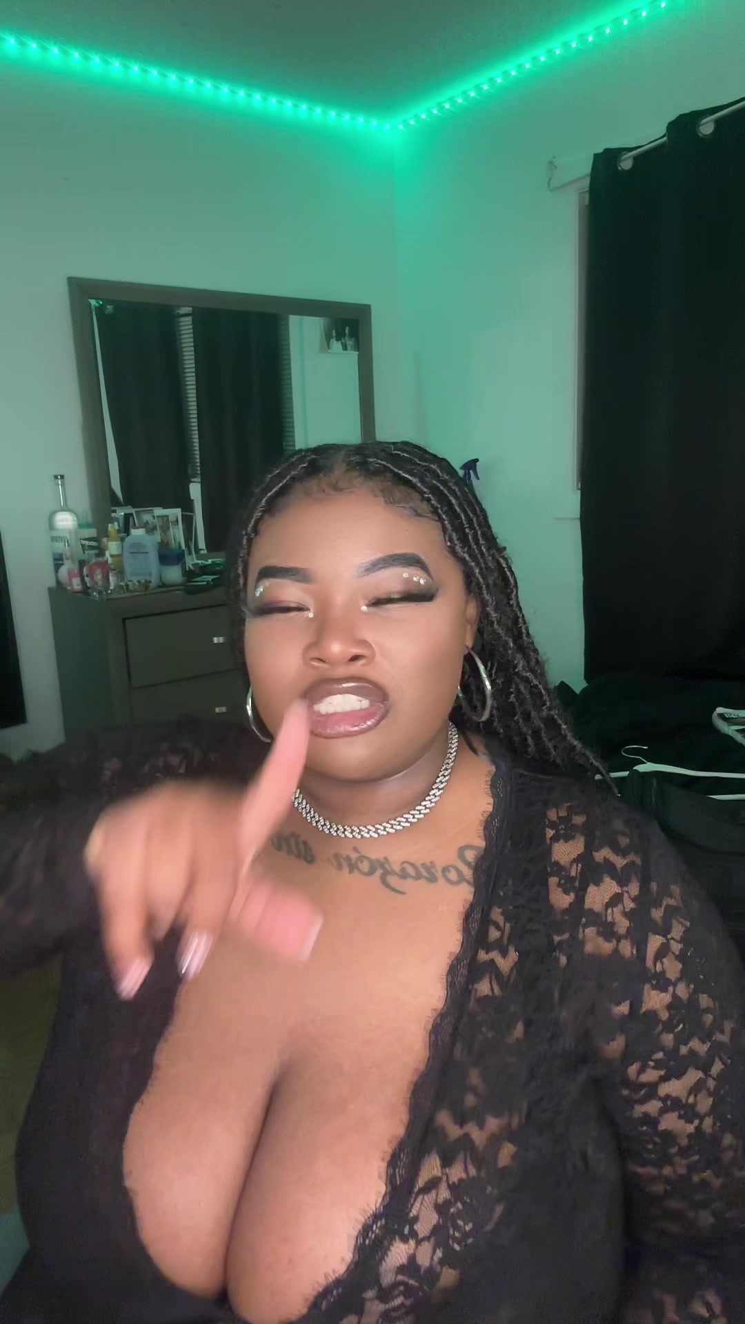 @Tittywappp