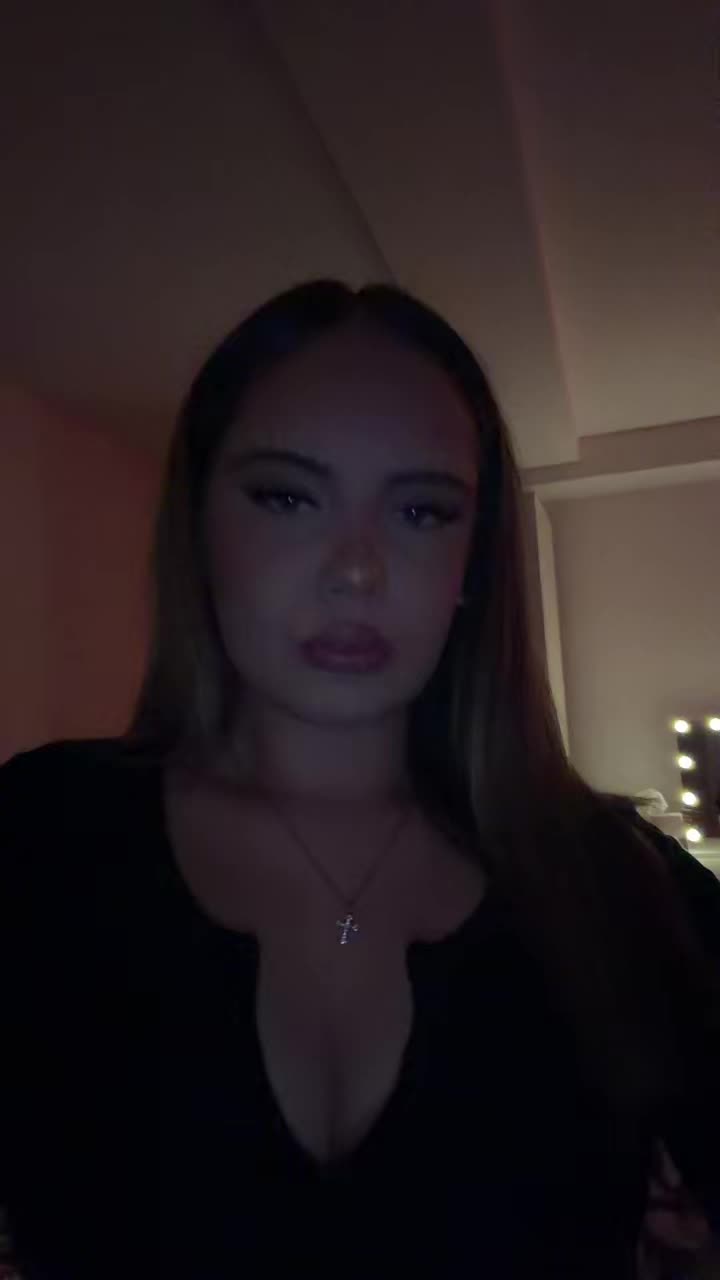 @𝐞𝐦𝐦𝐚