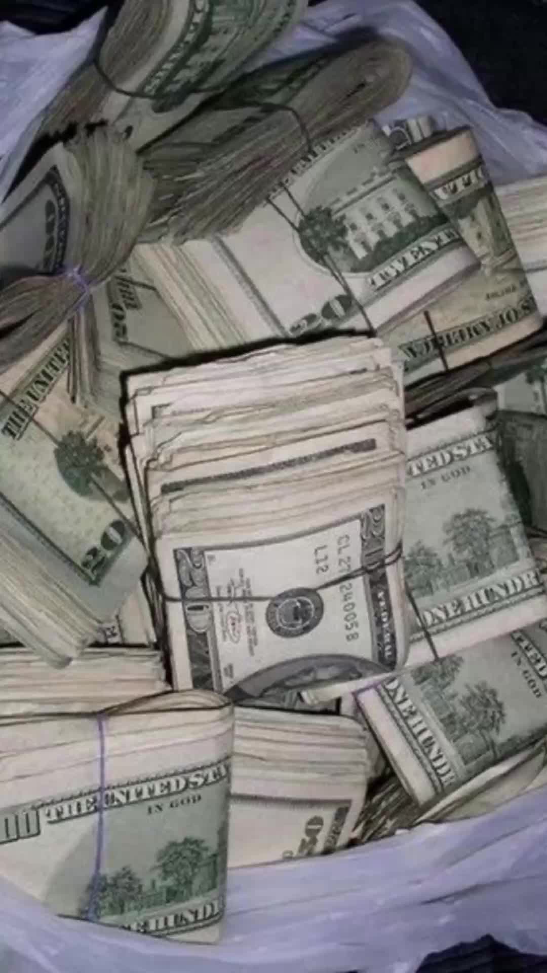 @1500👻