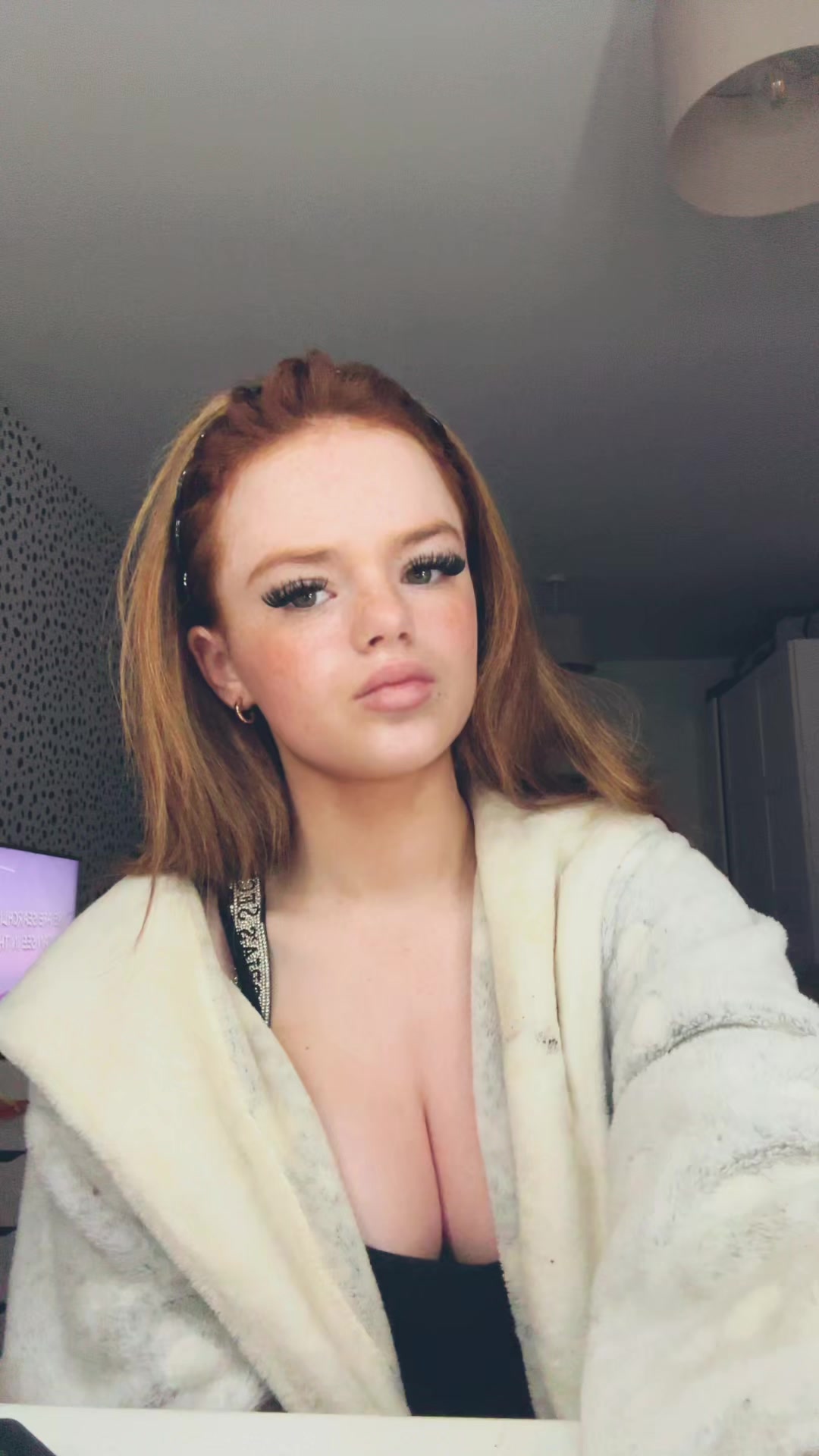 @pussywaggonsss