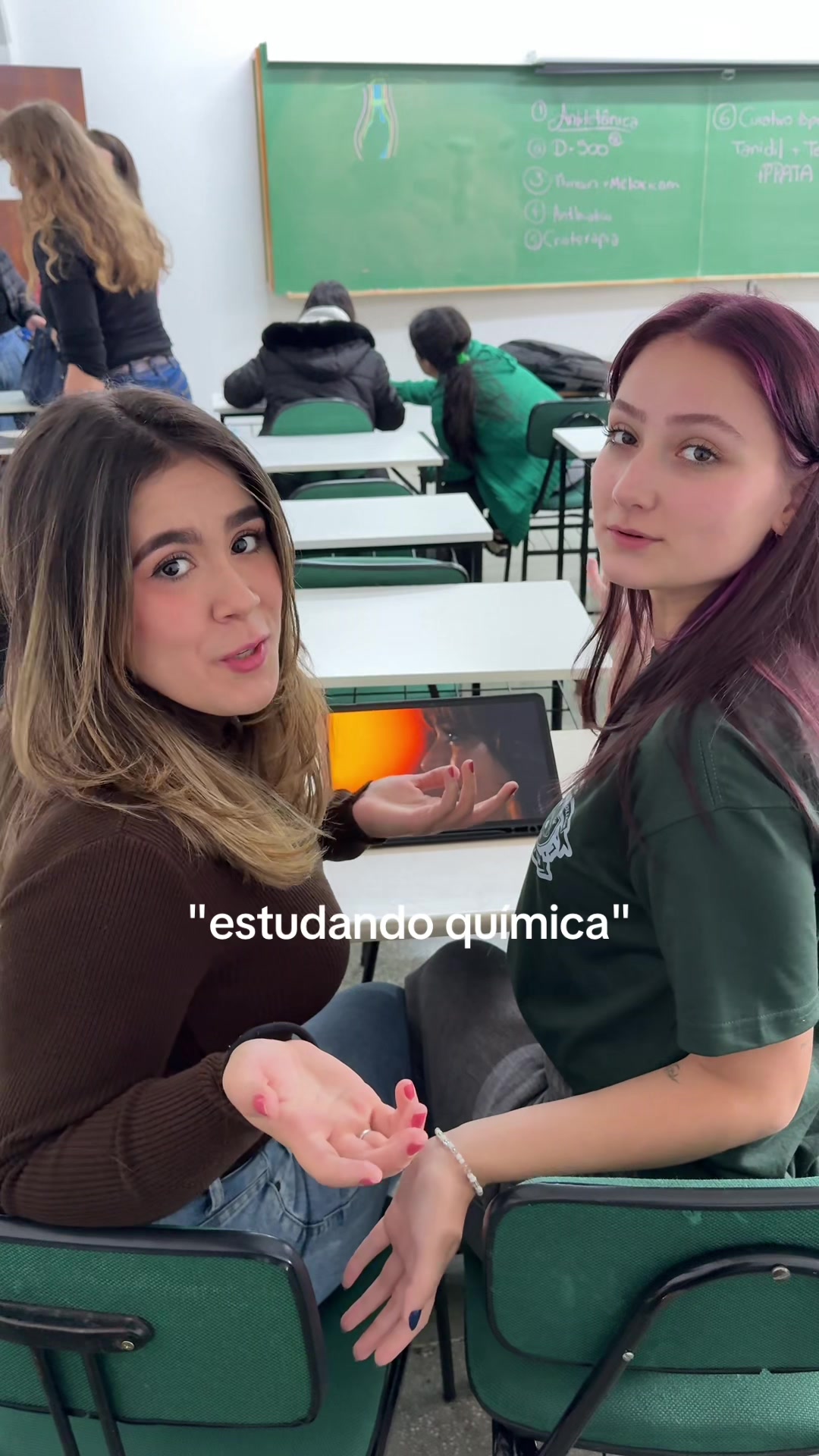 @lu 📖