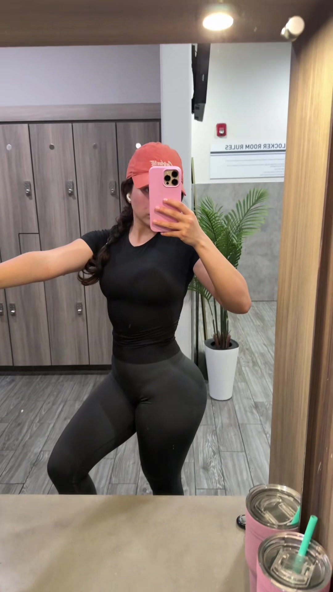 @linmiramarr