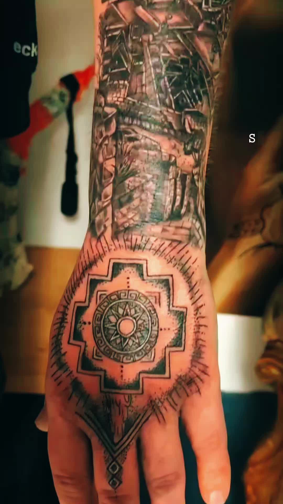 @curtizmurtiz