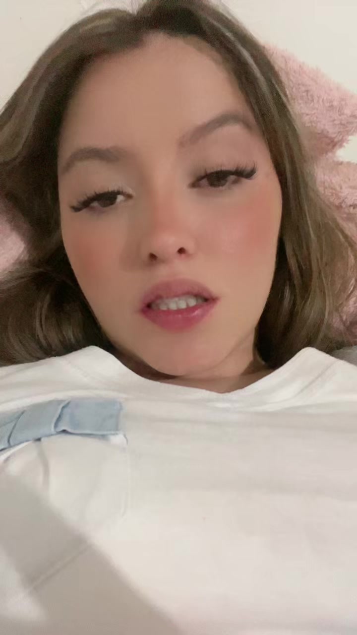 @Karla Fernanda Sigue