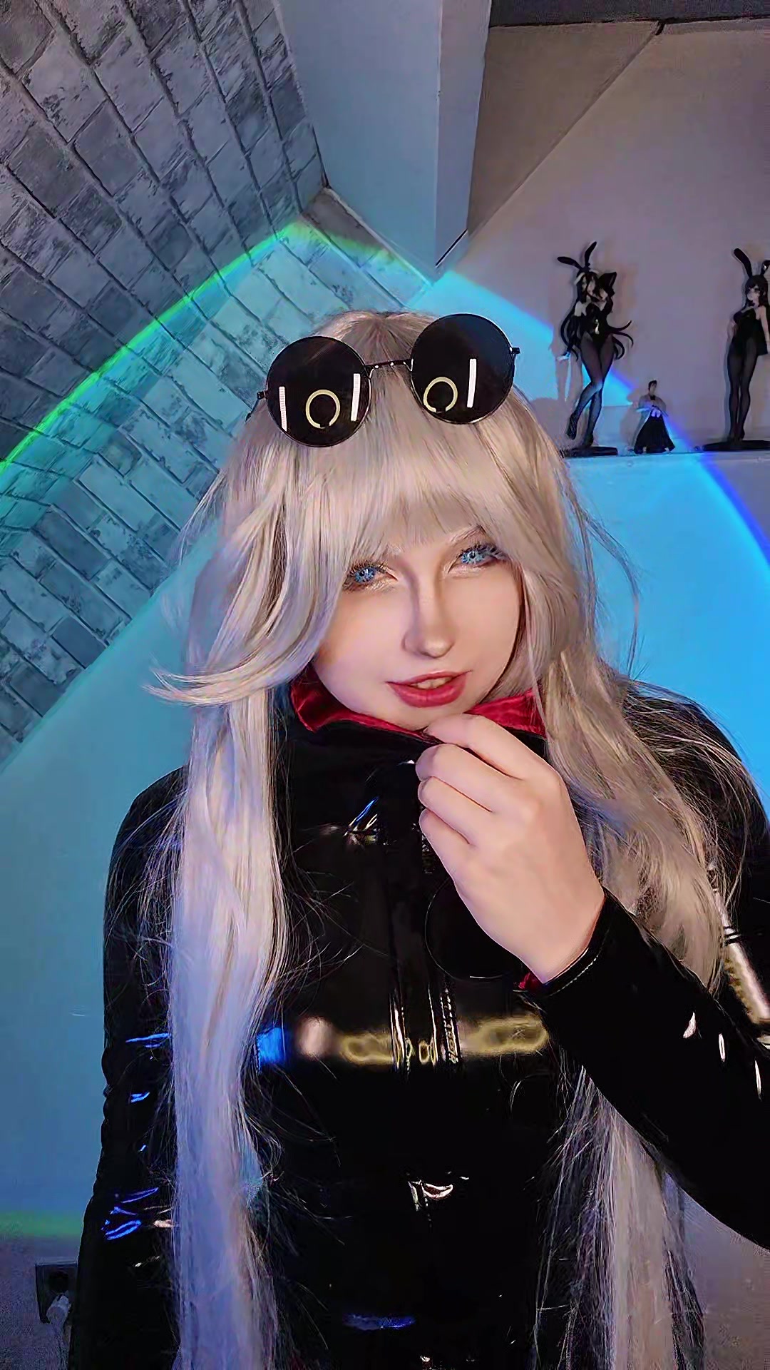 @twitch.tv/nikari_cosplay