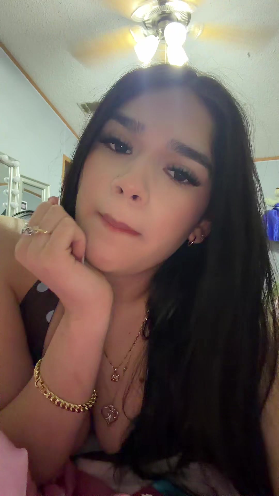 @️