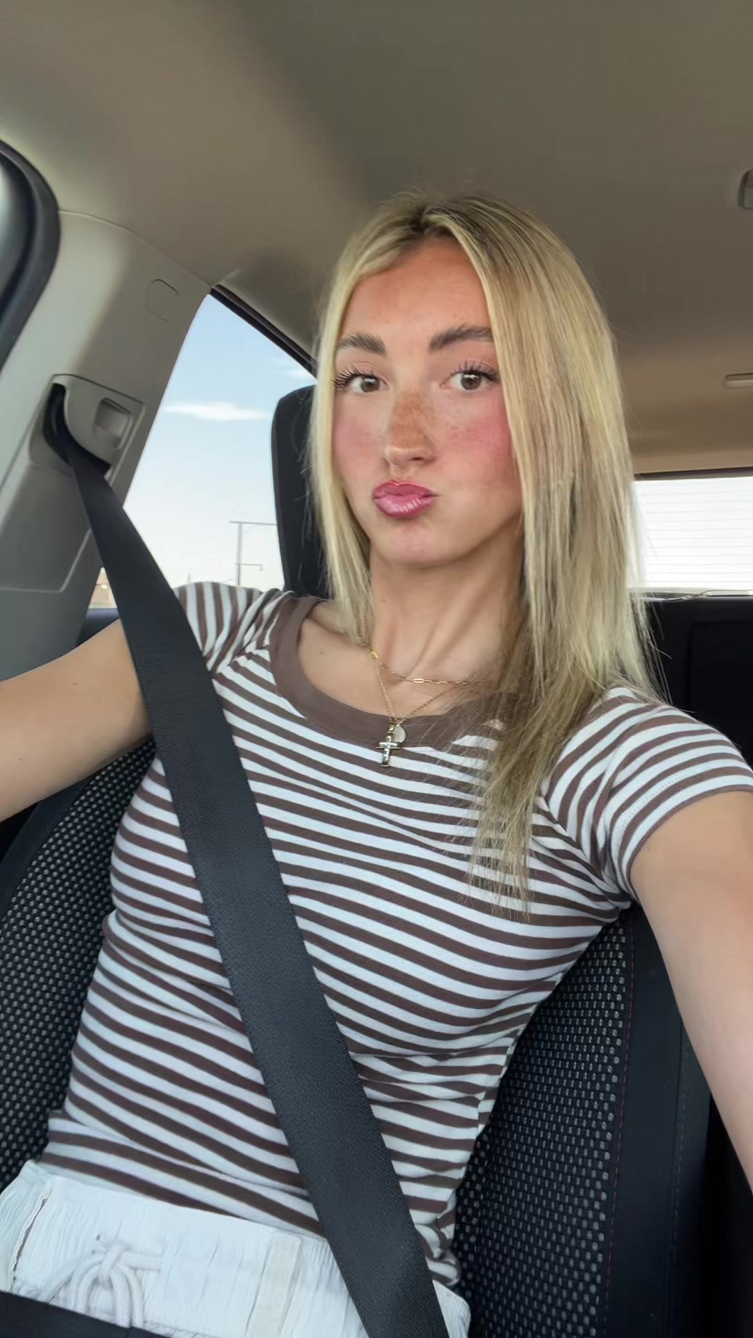 @Ella