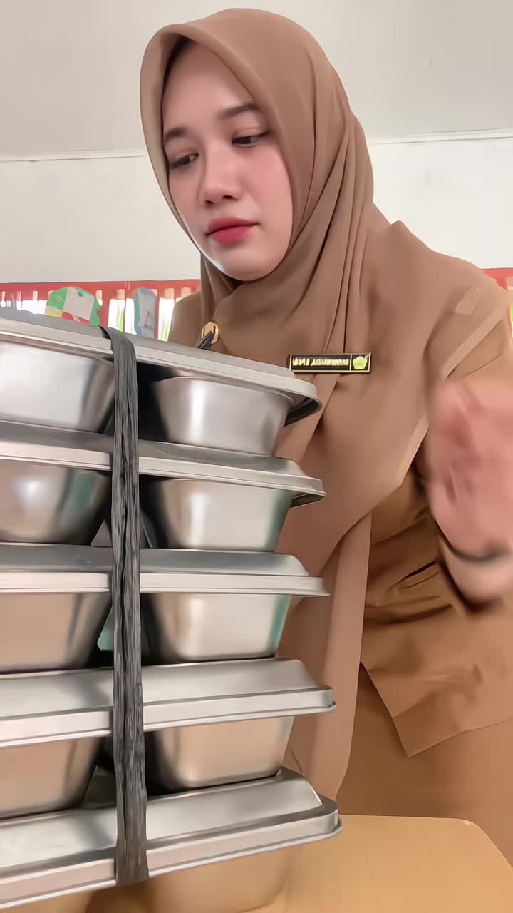 @Cikgu Sarah✨