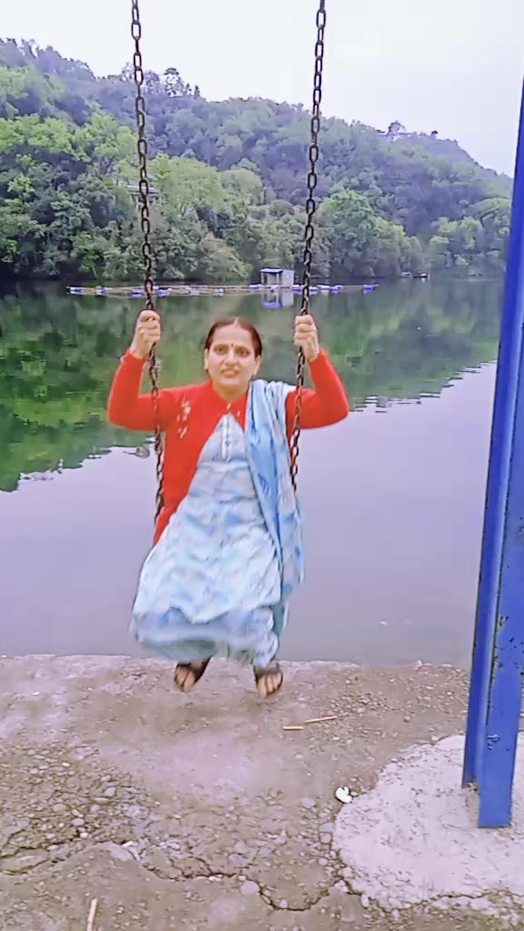 @सुमित्रा बास्तोला