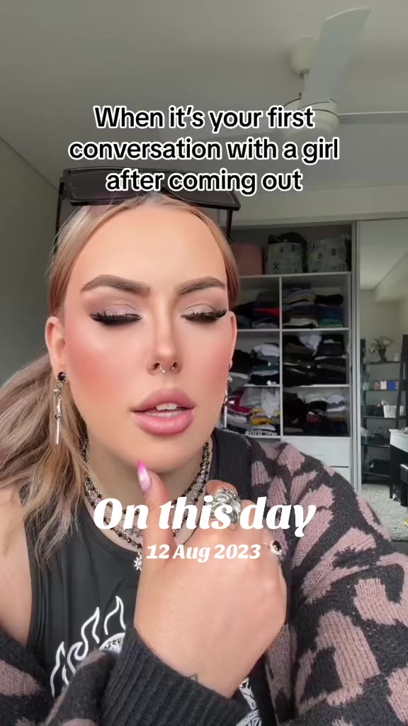 @LEASHBIAN 😈