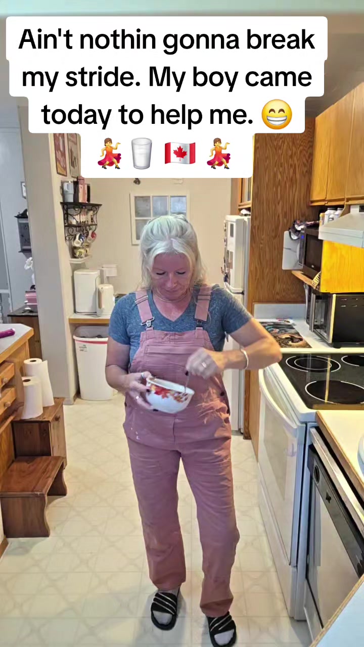 @🇨🇦  jeanmoores 🇨🇦 💃 ❤️ 🥰