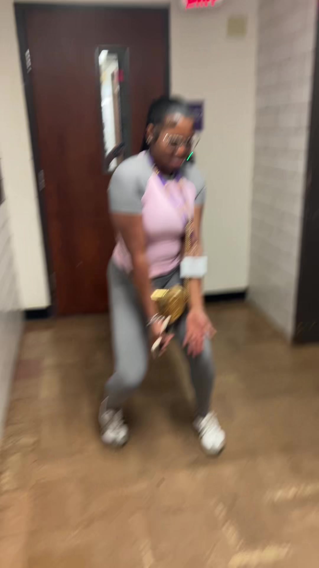 @lurkingglouu