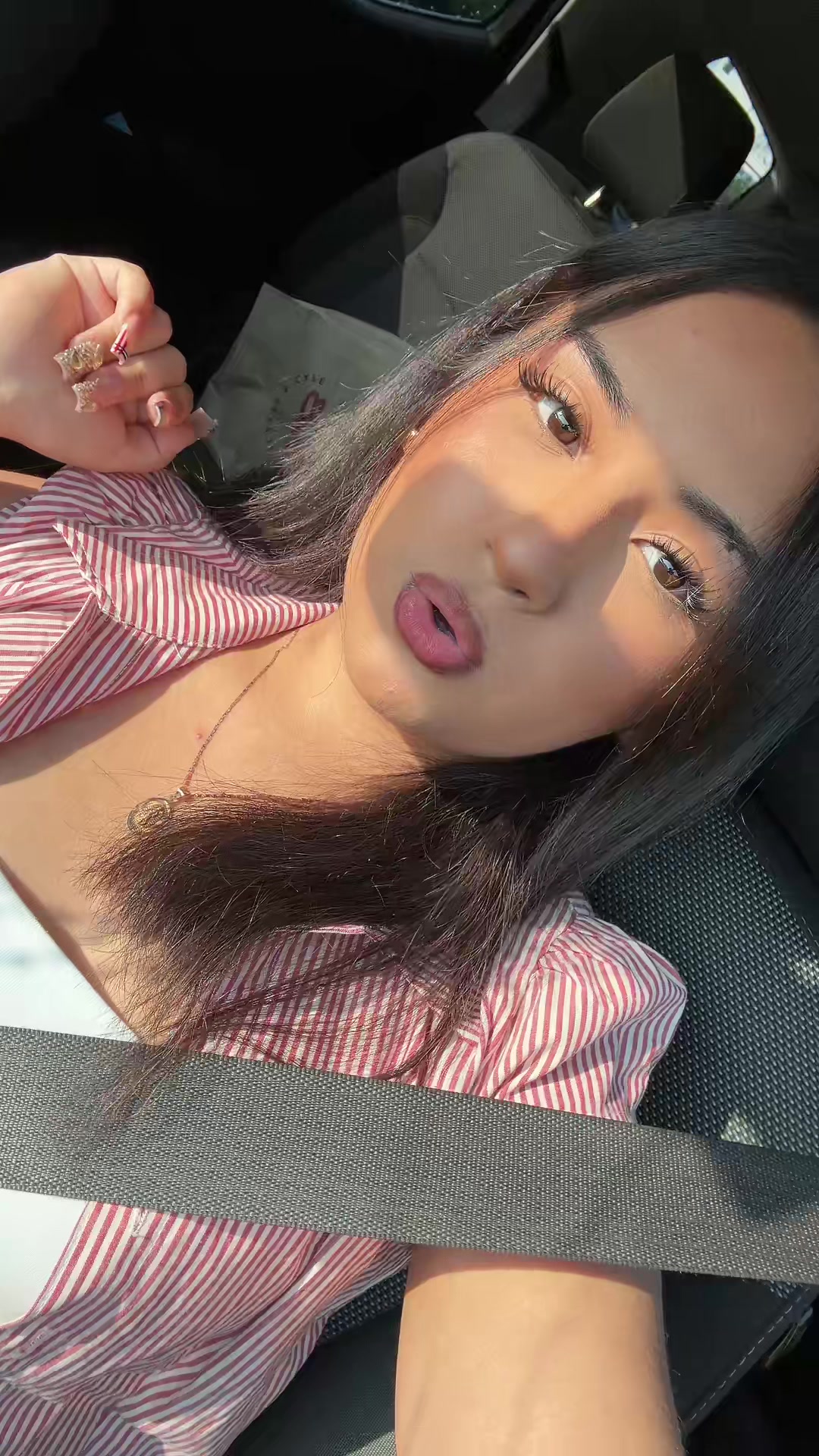 @Ahtziri