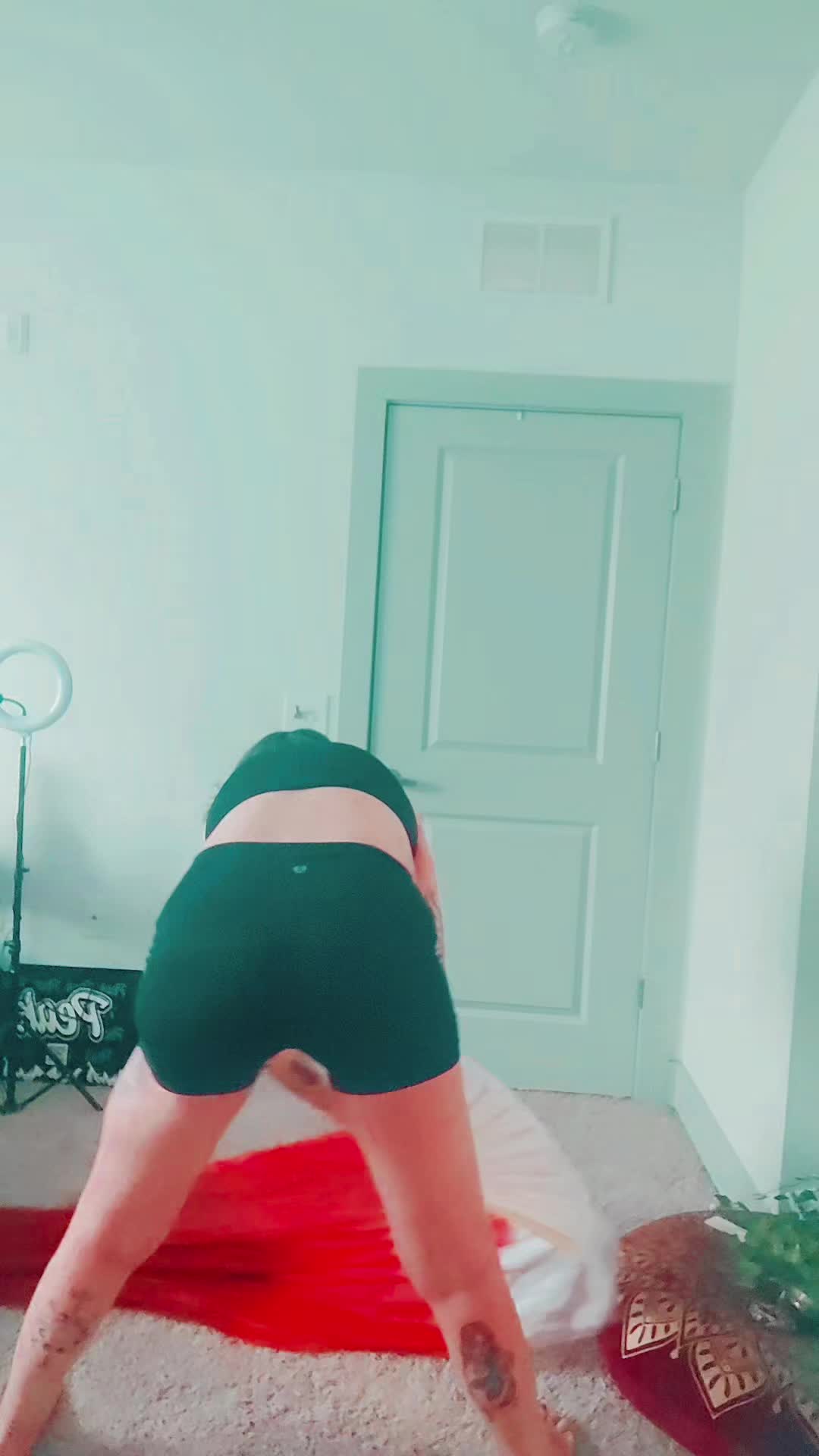 @HannahTheTripod