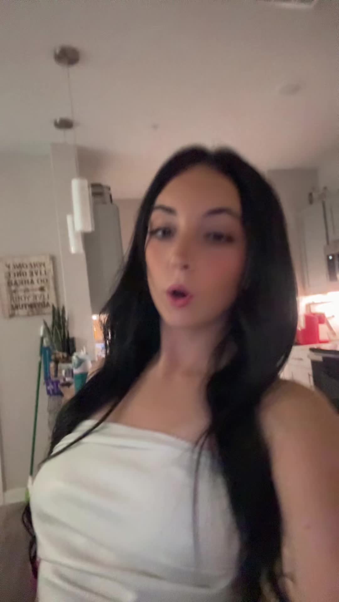 @layspam22