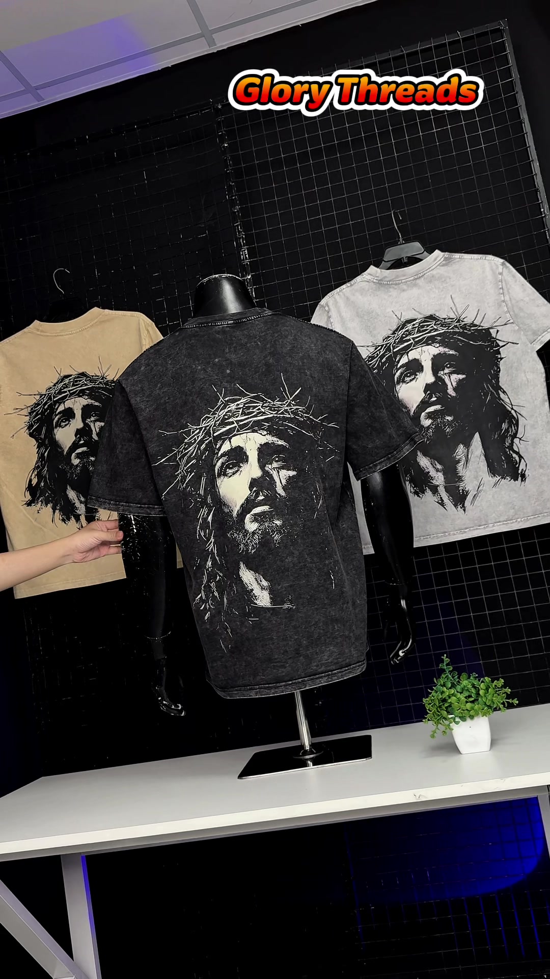 @GLORY THREADS.