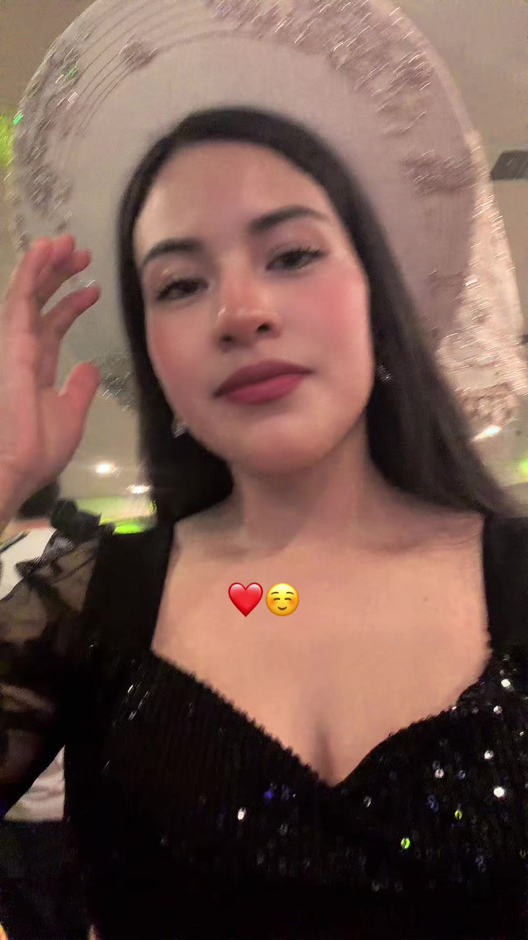 @Neyda Guzmán 🦋