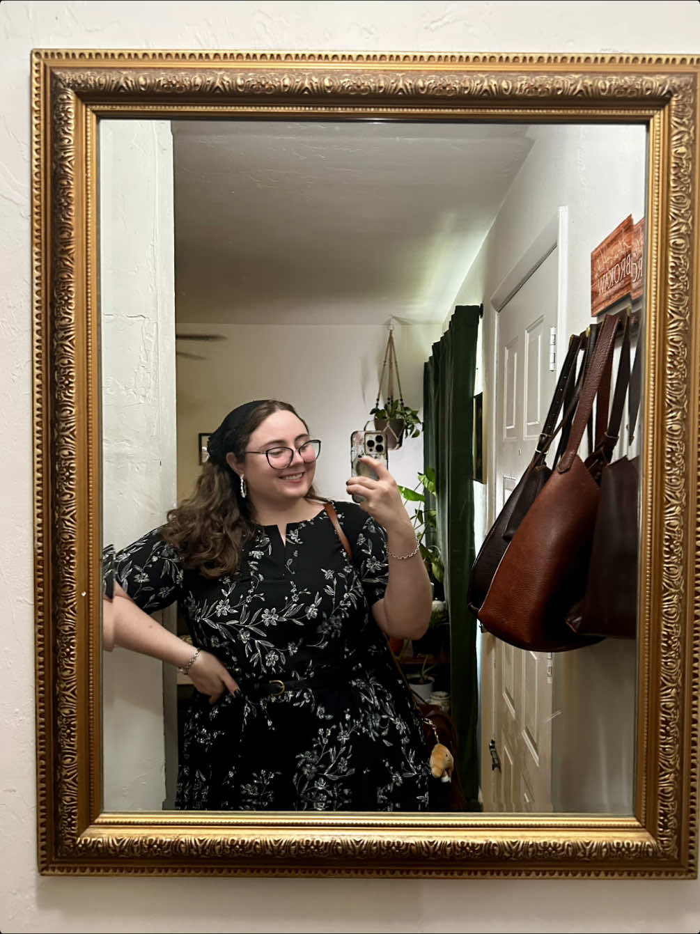 @ash | plus size & cozy vibes ✨