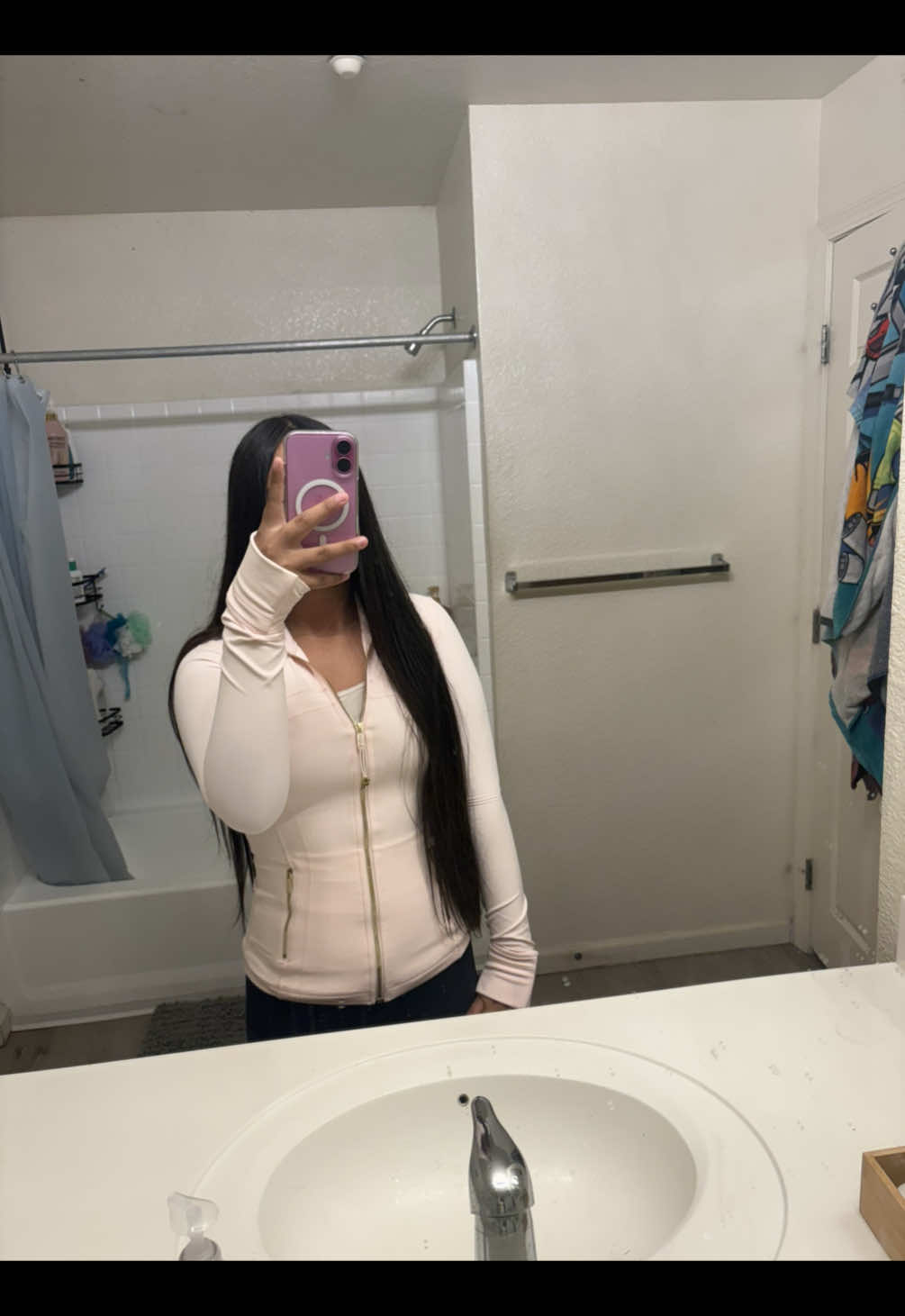 @Ximena🤍🥹
