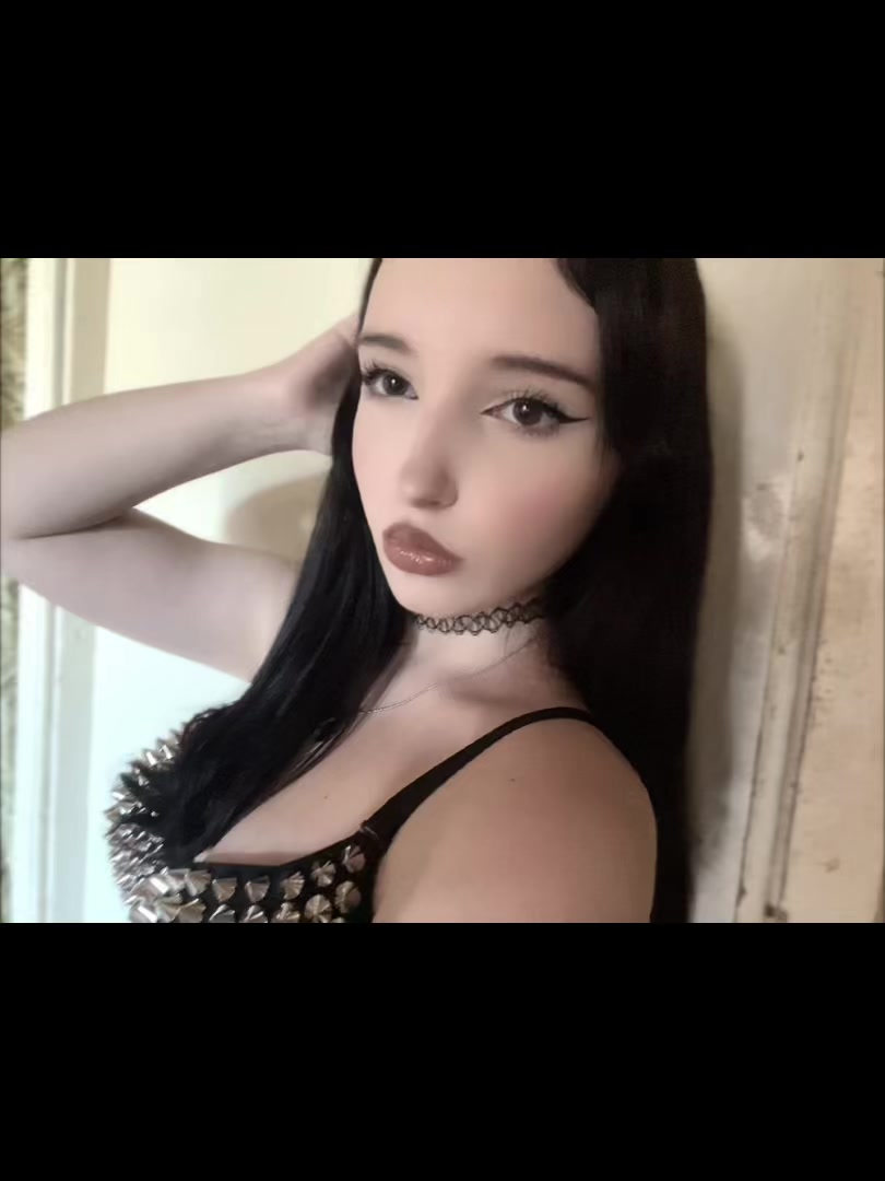 @𝐼𝑛𝑠𝑜𝑚𝑛𝑖𝑎♡